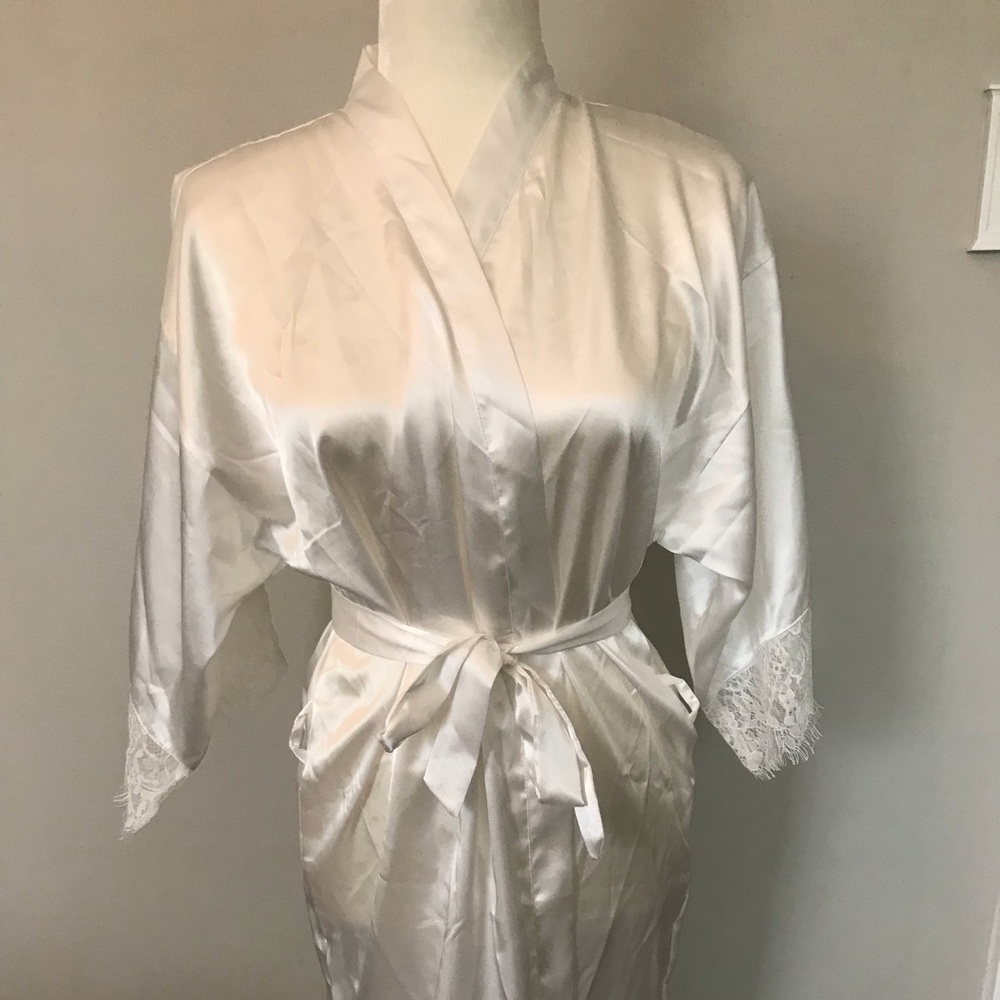 COPY - Bridal Robe - Picture 3 of 3